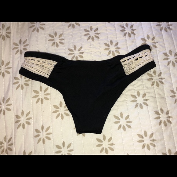 L*Space bikini bundle - Picture 5 of 8